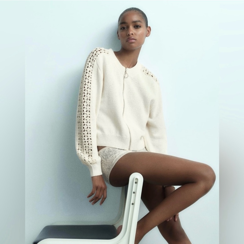 Zara Cream Sweater with Crochet Sleeves Boho Cottage Core‎